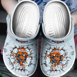 Chicago Bears Logo Breaking wall Pattern  Classic Clogs Shoes